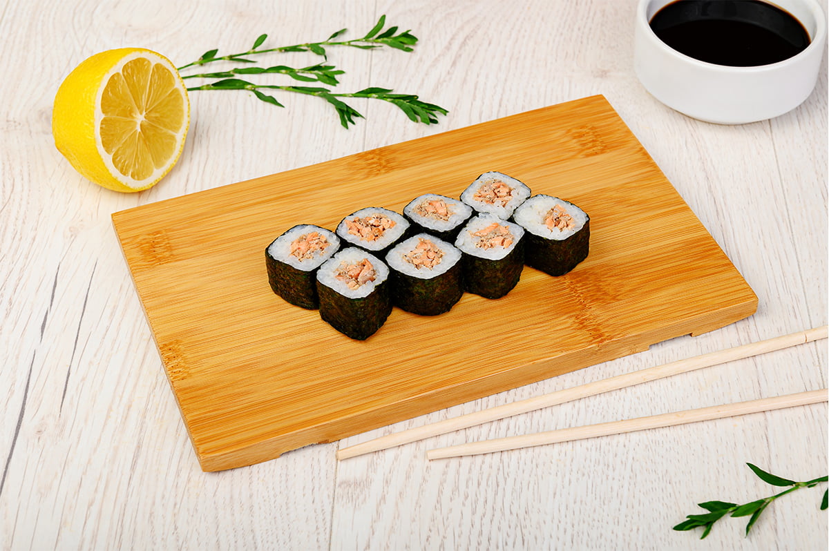 картинка Хосомаки с лососем гриль от магазина Sushi-Love